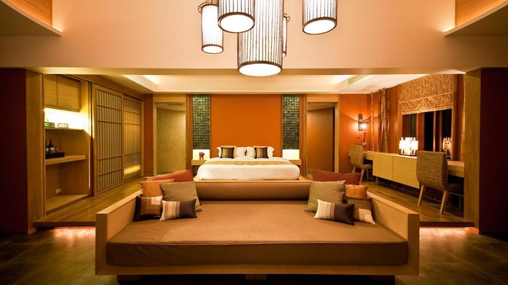 Montis 4*