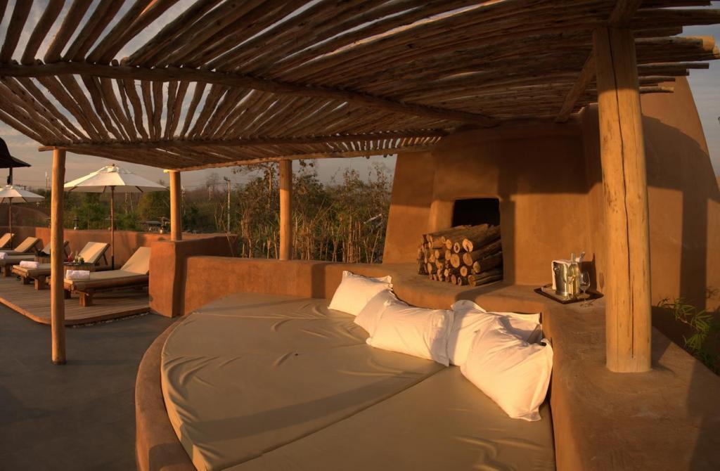Montis 4*