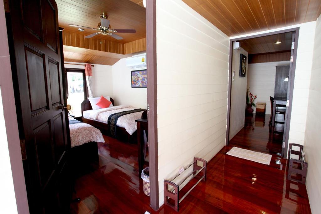 Hostel - Adults Only