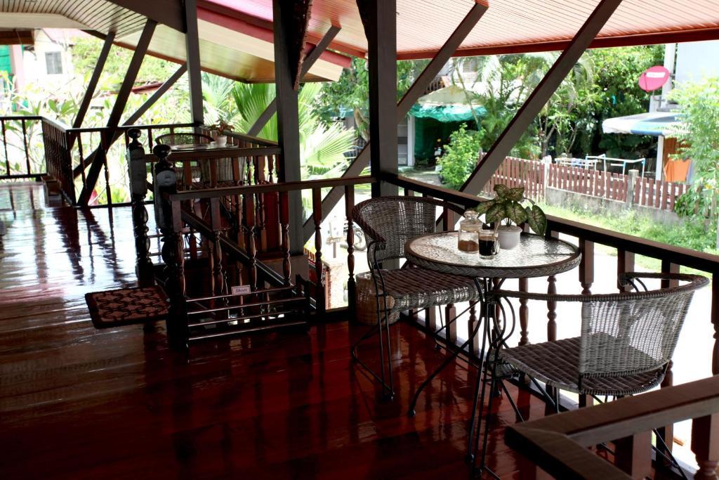 - Adults Only Hostel Ao Nang