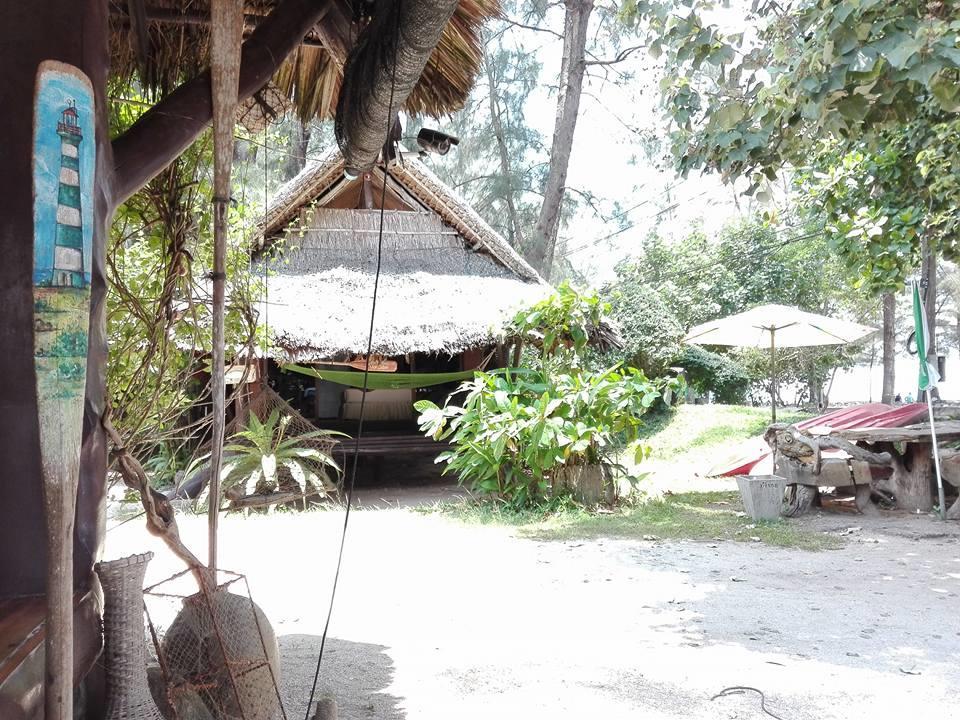 Guest house Fisherman's Hut , ขนำชาวเลโฮมสเตย์ 2*