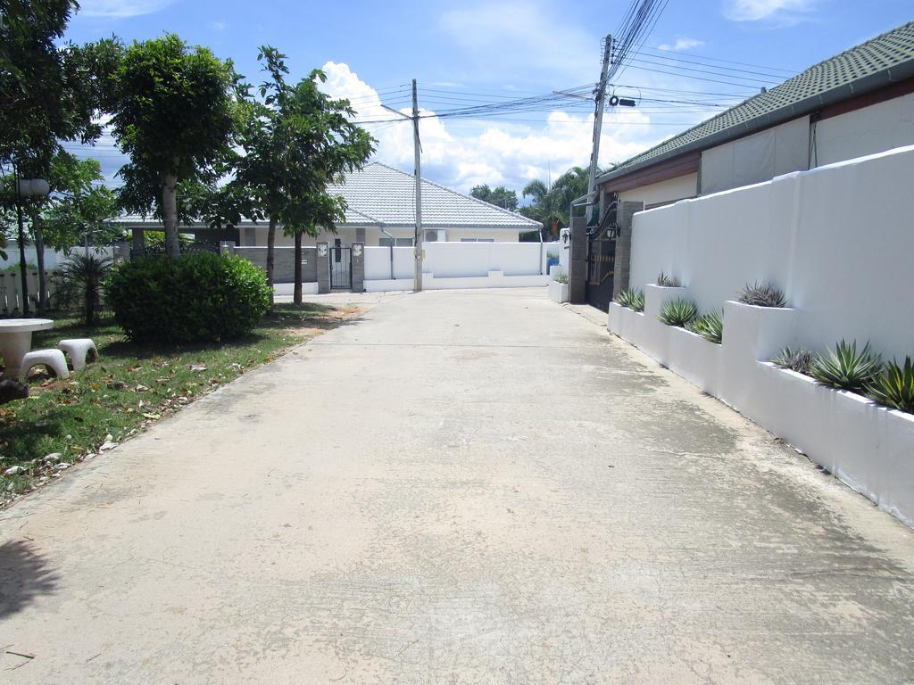 Baansiesom Villa Sam Roi Yot