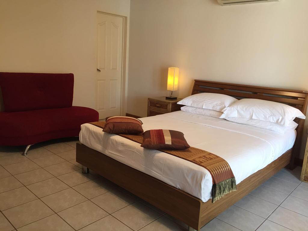 Baansiesom Villa Sam Roi Yot