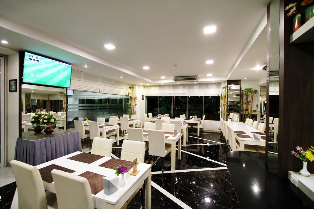 The Contrast I Hotel Pluak Daeng
