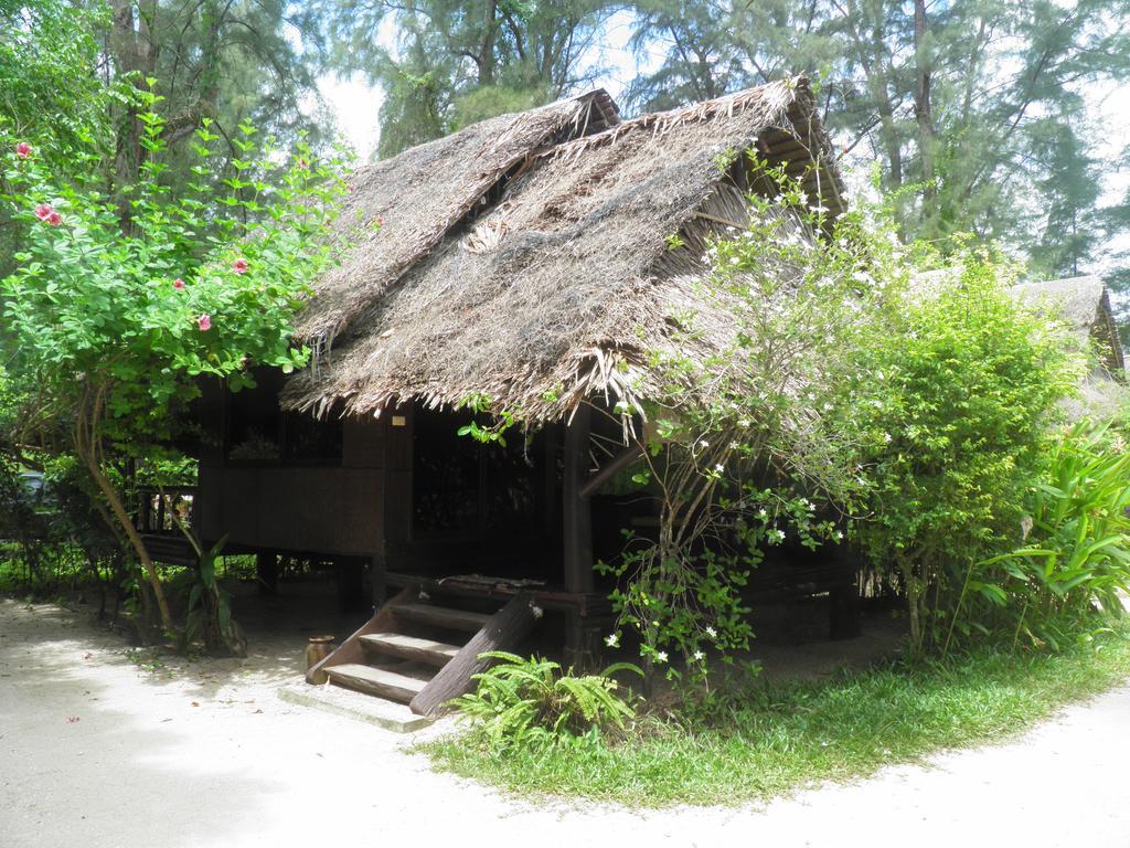 Guest house Fisherman's Hut , ขนำชาวเลโฮมสเตย์ 2*