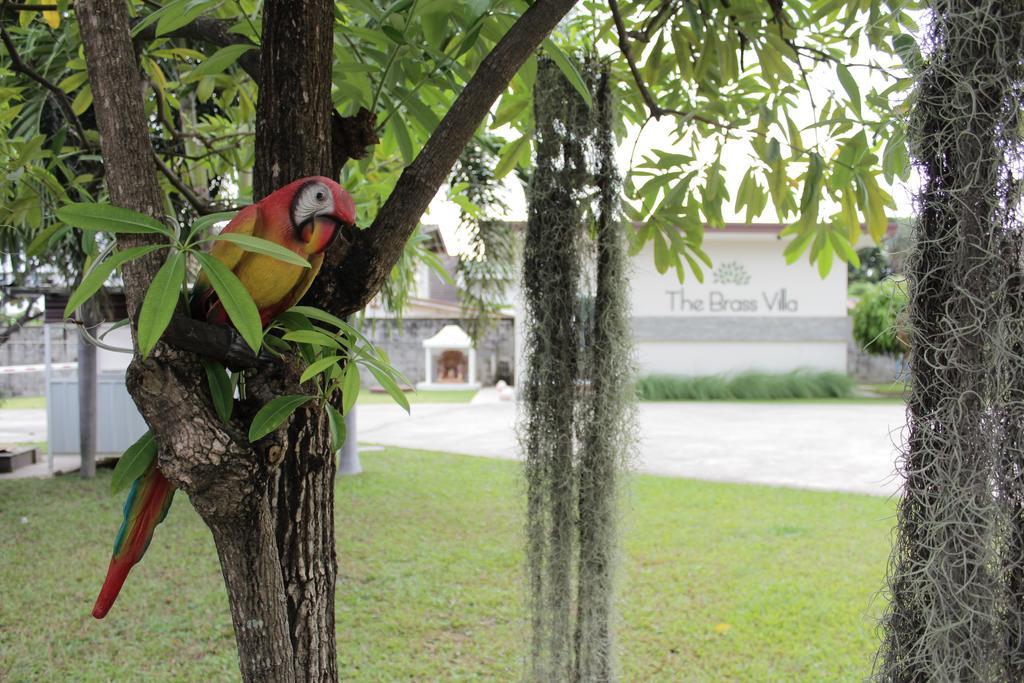 Resort The Brass Garden Sattahip
