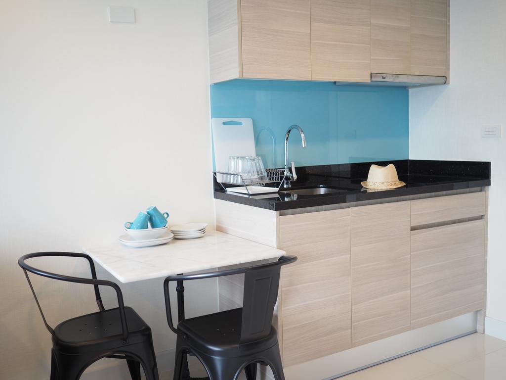 Long Apartment *
