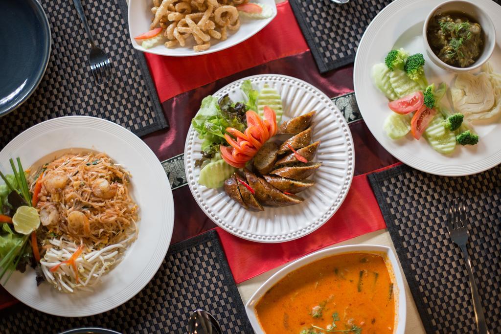 Night Bazaar Hotel Chiang Mai