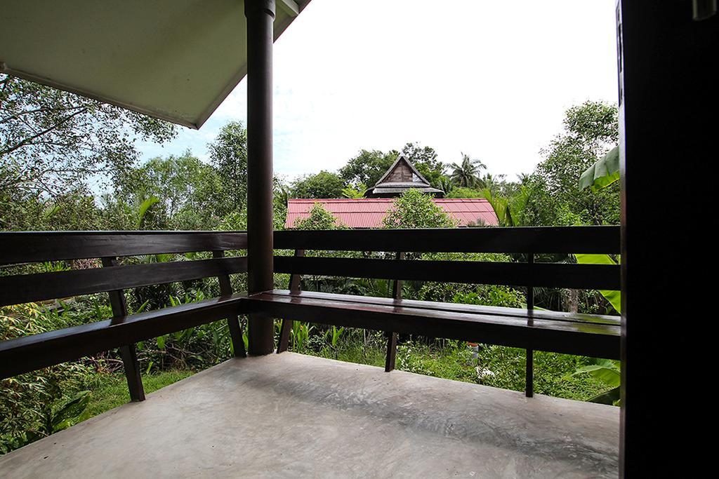 Resort Baan Suan Nuan Ta