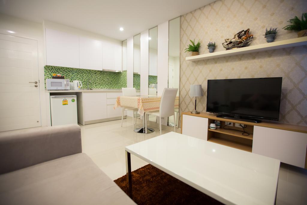Apartment Amazon By Pam