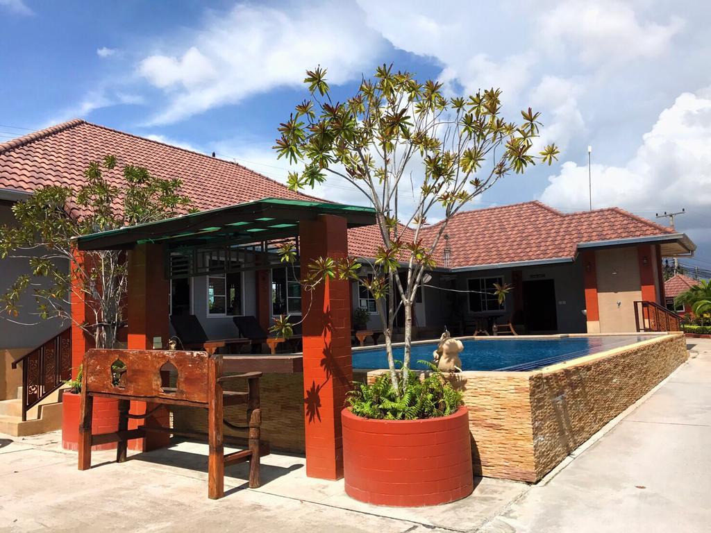 Benwadee Pattaya Ban Pong (Chon Buri)