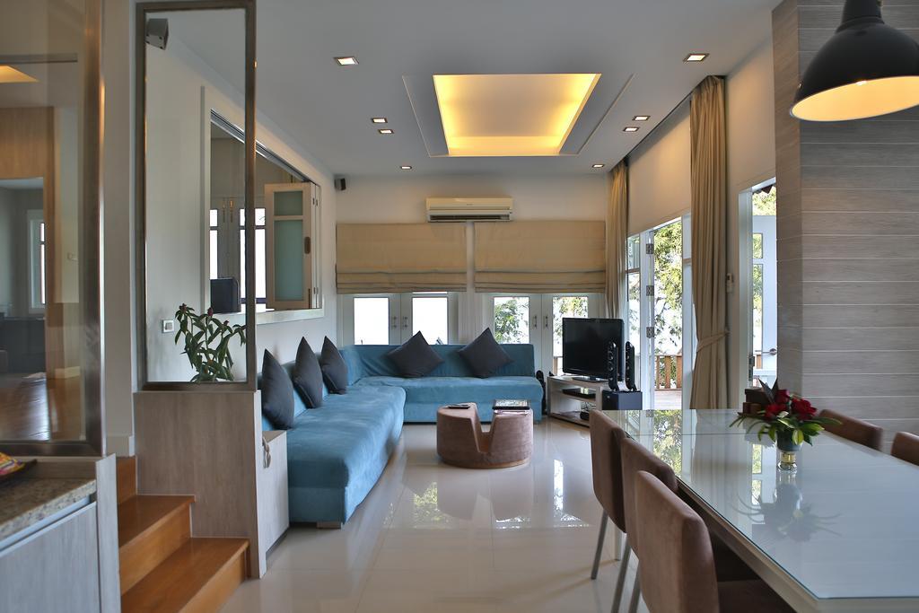 Replay Pool Beachfront Samui Resort Bang Rak Beach (Koh Samui)