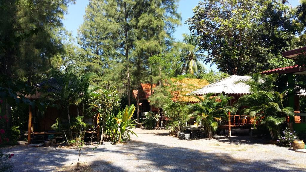 บ้านสนมณีโฮมสเตย์ Bansonmanee Khanom