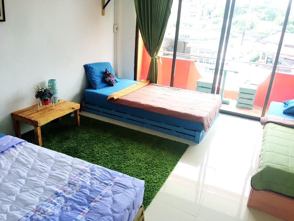 Guest house Leaf 2*