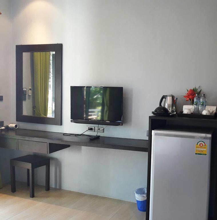 Cocoville Phuket - Sha Resort 3*