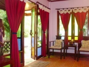 Holiday park The Emerald Bungalows