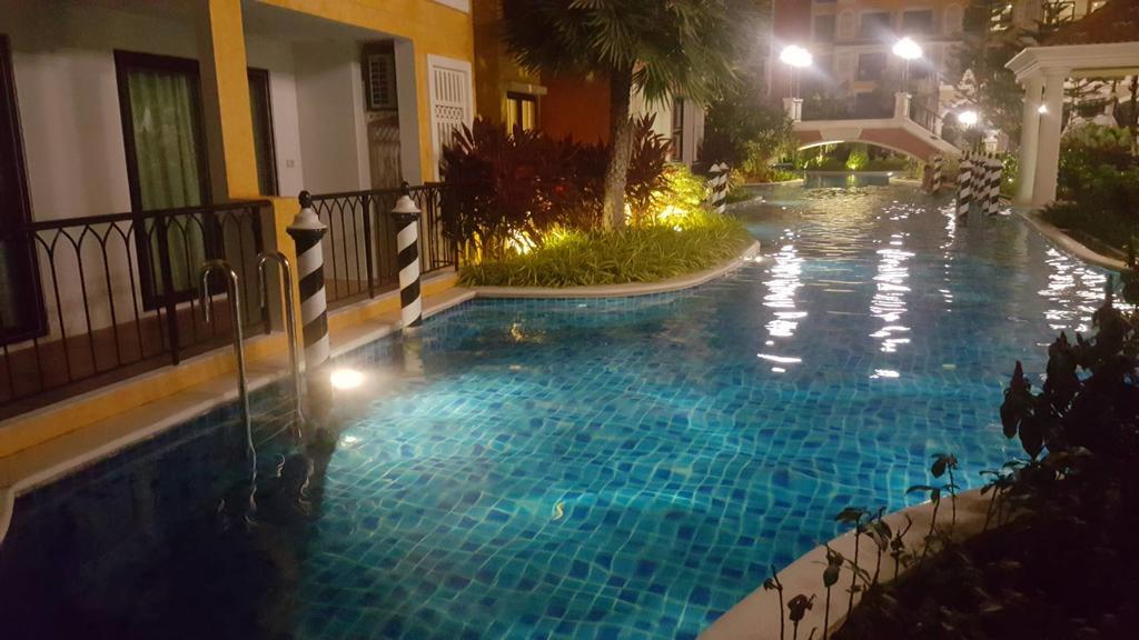Apartment Venetian Signature Poolaccess Jomtian Pattaya