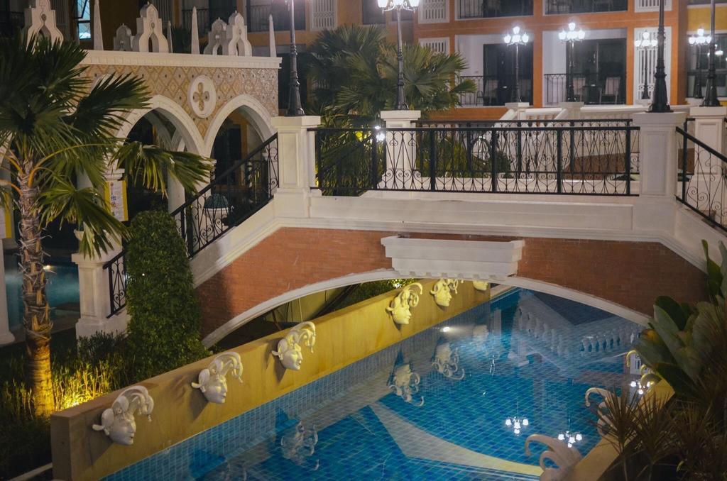 Venetian Signature Poolaccess Jomtian Pattaya Apartment *