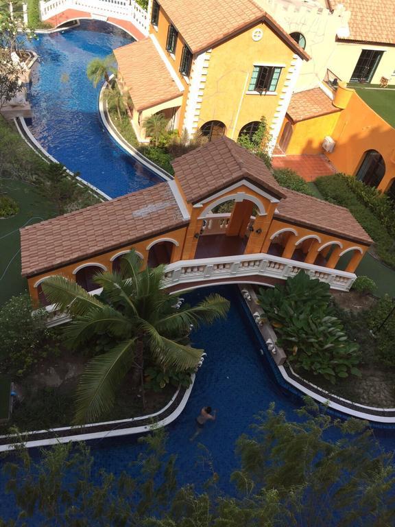 Venetian Signature Poolaccess Jomtian Pattaya Apartment
