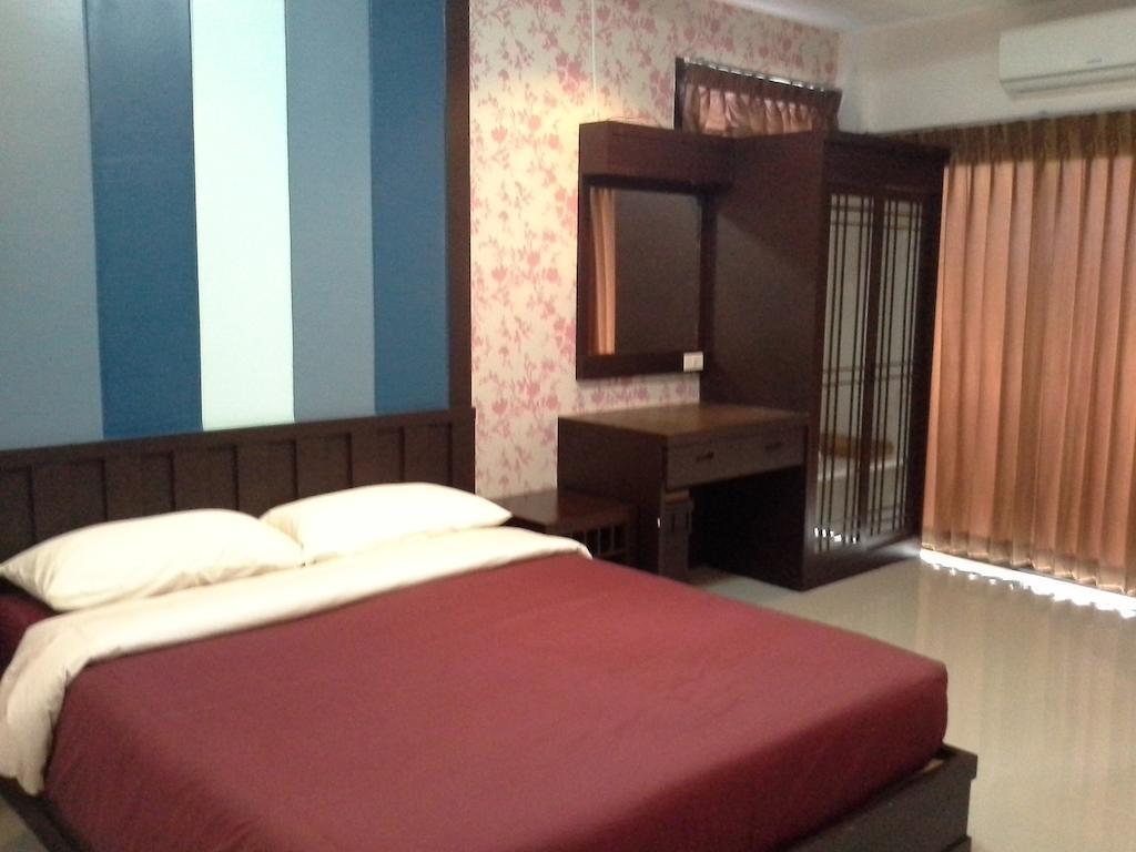 Tokyo Country 3*