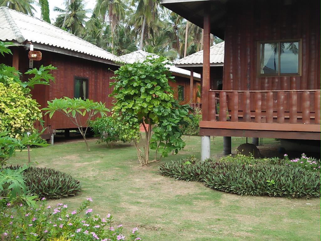 Happy Days Resort *