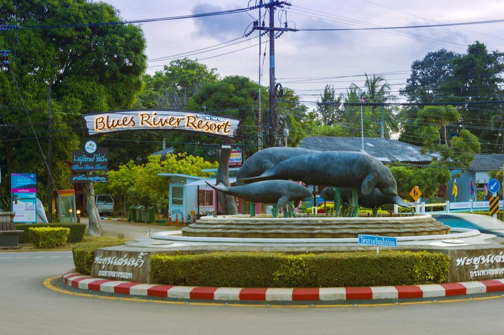 Blues River 4*