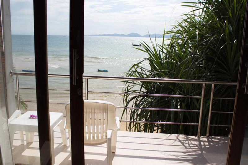 Koh Kwang Seaview Hotel Klong Muang Beach