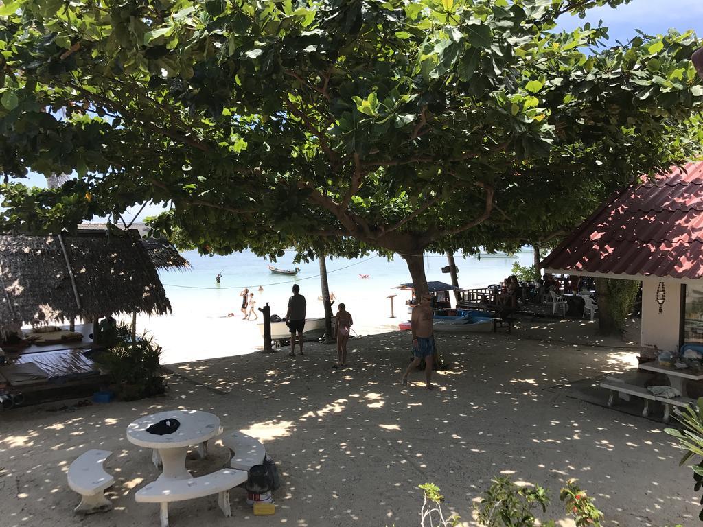 No Name Resort