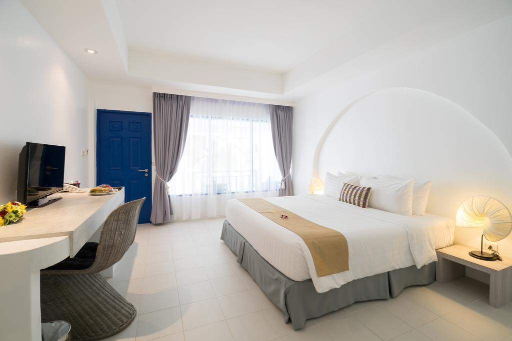Ocean Breeze Khaolak 4*