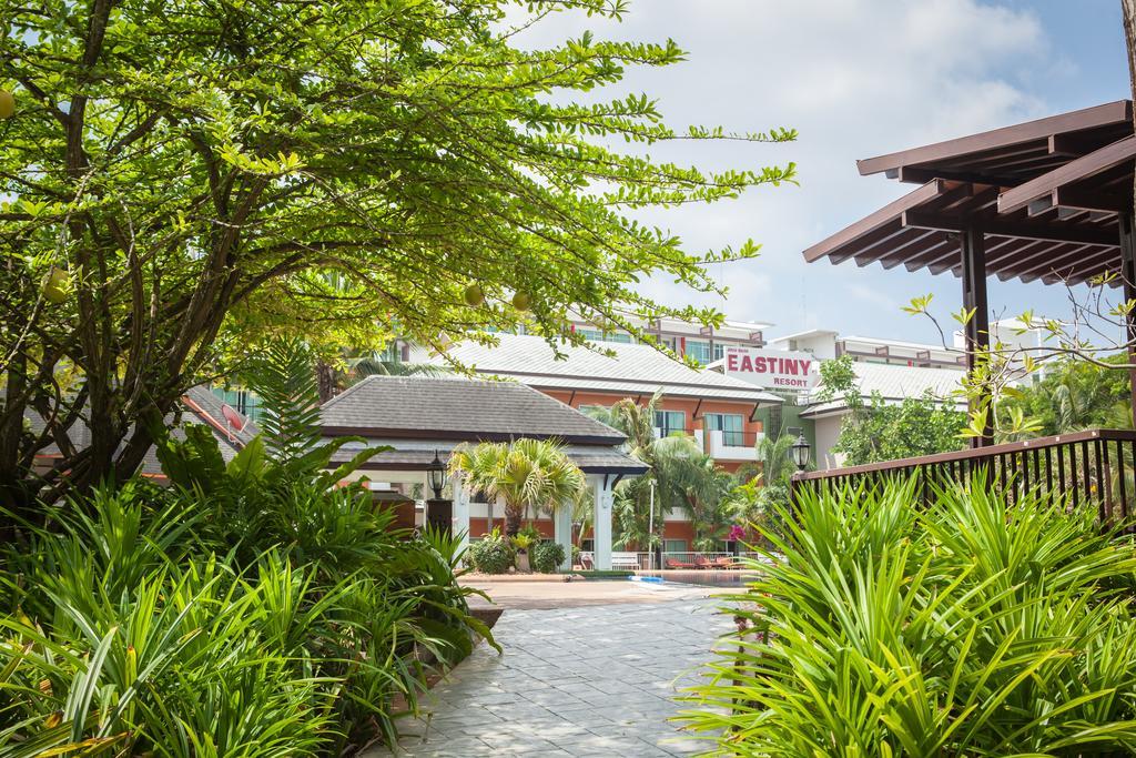 Eastiny & Hotel 4*