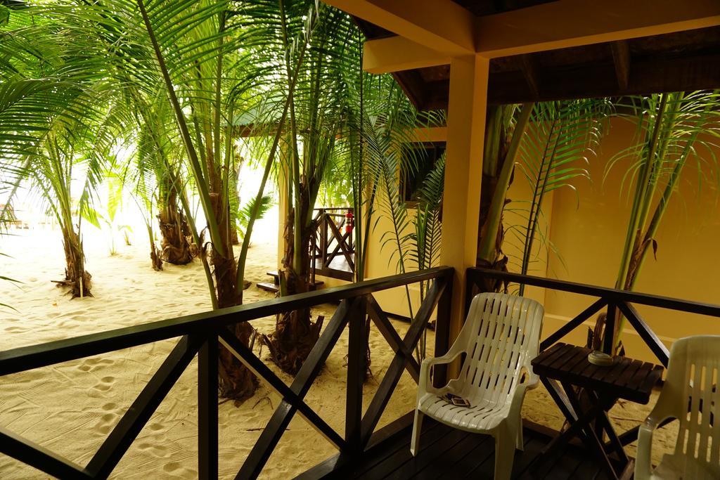 Hotel Moonhut Mae Nam