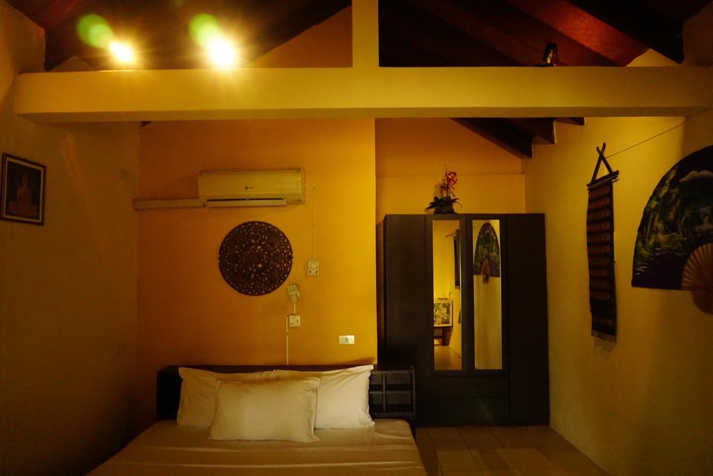 Moonhut 2* Mae Nam