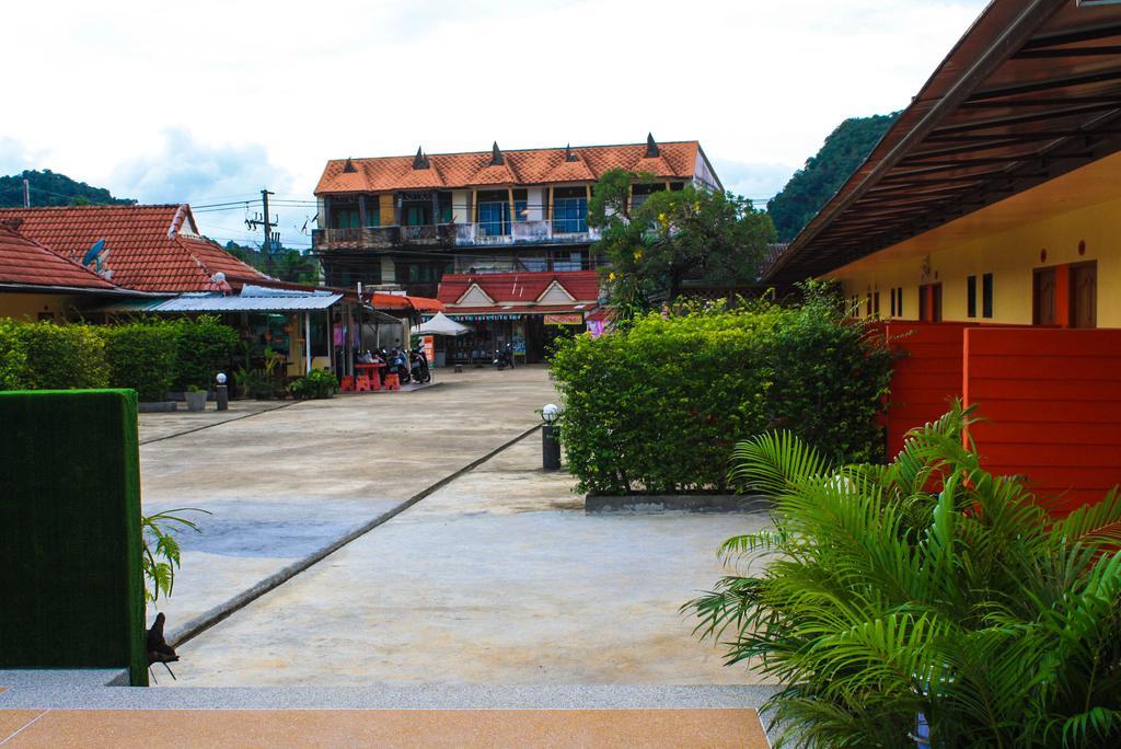 Suksai Buri Guest house 2*