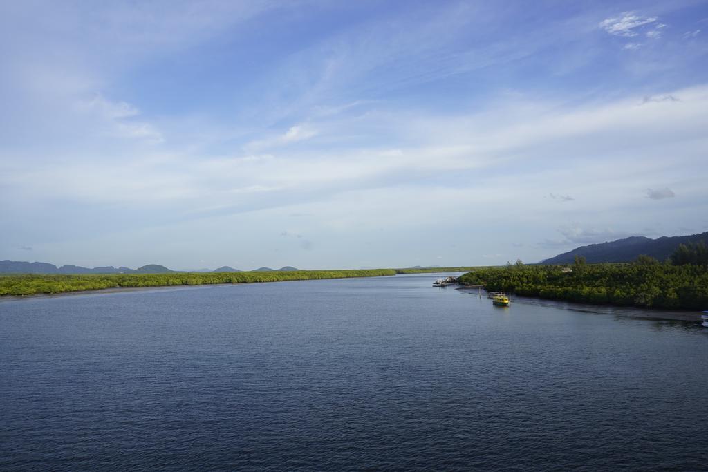 Na Vela Village