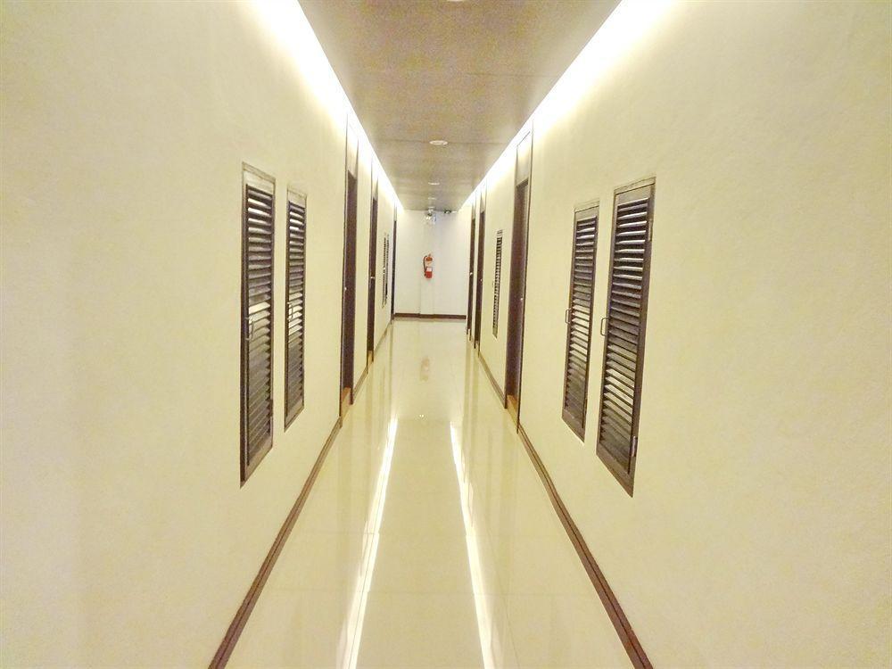 Sleep Tight Hotel 3*