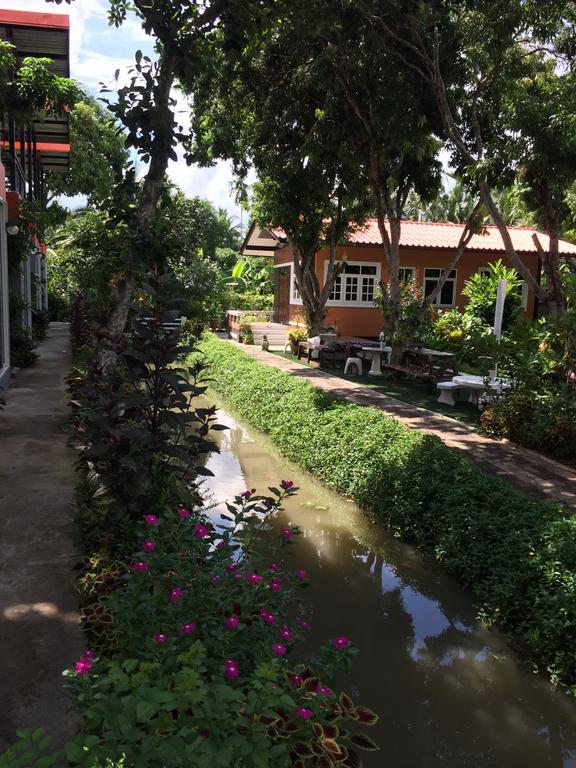 Meephawa Resort Amphawa