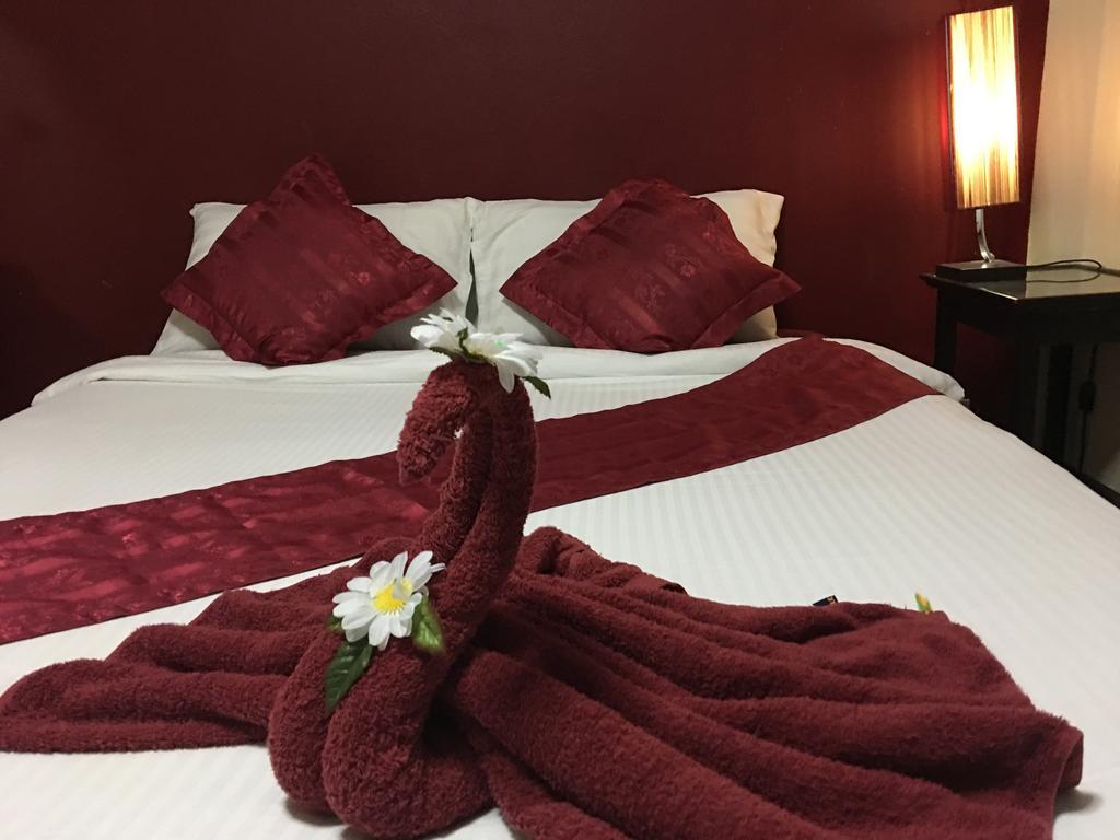 Leaf Guest house 2*