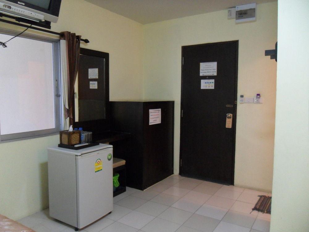 Baan Kanta Hotel 2*