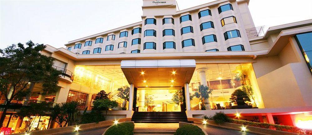Hotel The Grand Riverside