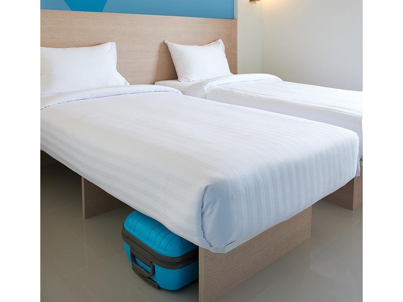 Hop Hotel