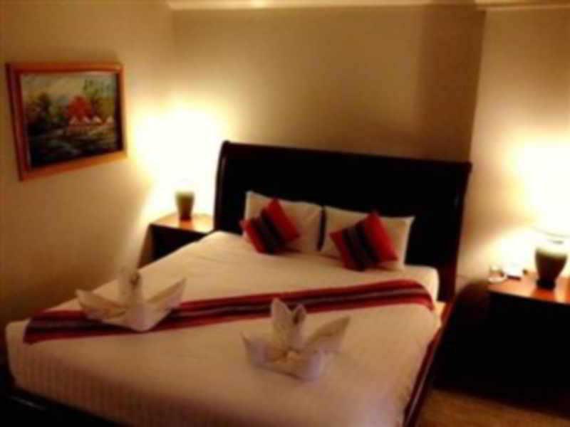 Thepnakorn Hotel