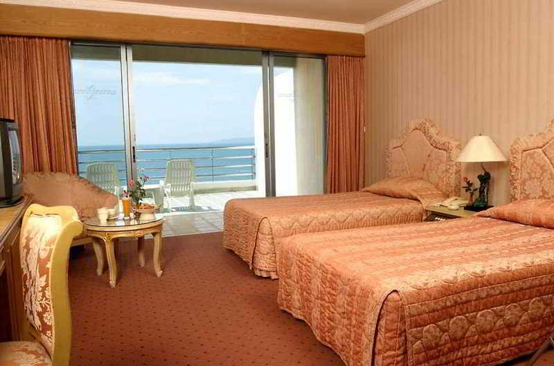 Hotel Adriatic Palace 3*