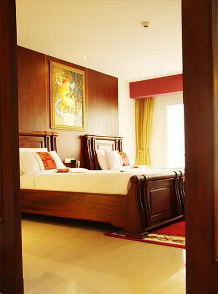 Rita & 3* Pattaya