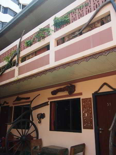 Ma Maison Hotel