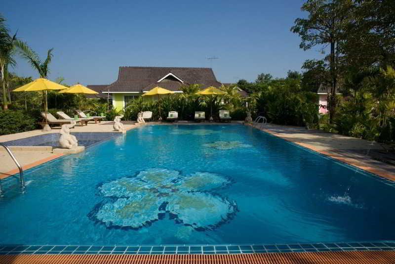 Le Charme Historical Park 4*