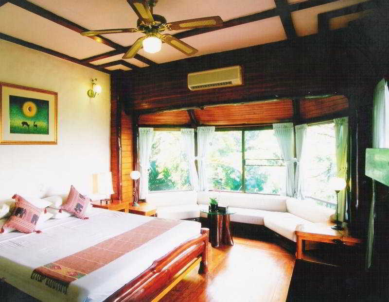 Phu Pha Nam Hotel 4*