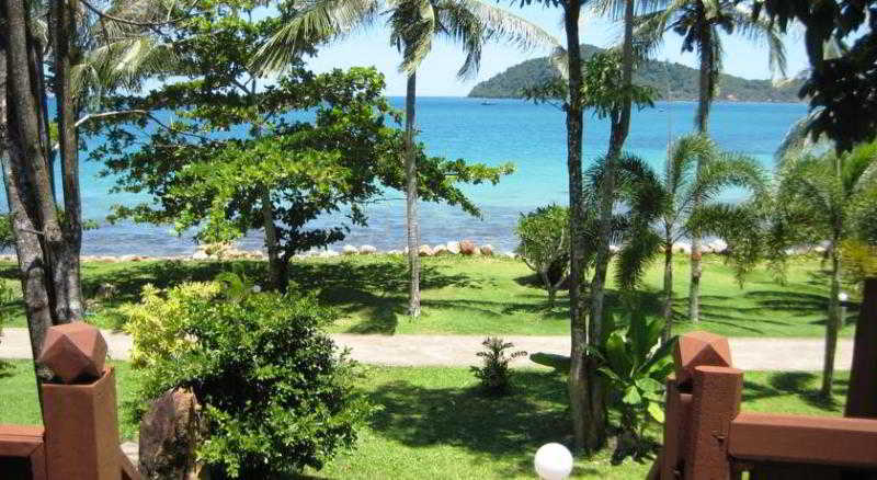 Hotel Aunchaleena Front Resort, Koh Chang Bang Bao Beach