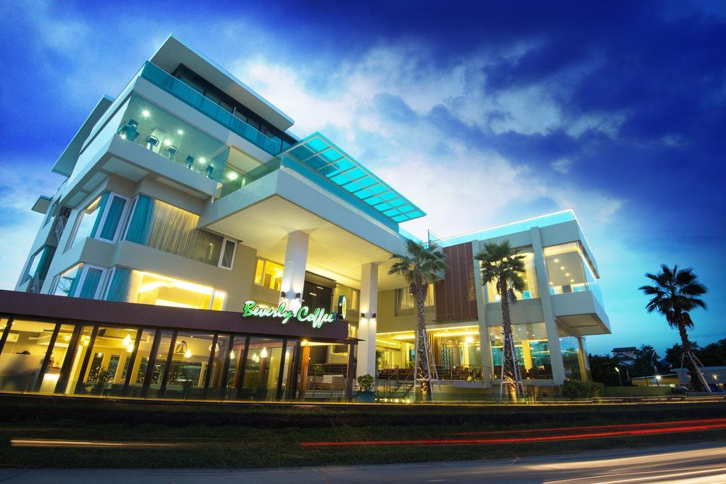 Hotel The Beverly Hills 4*