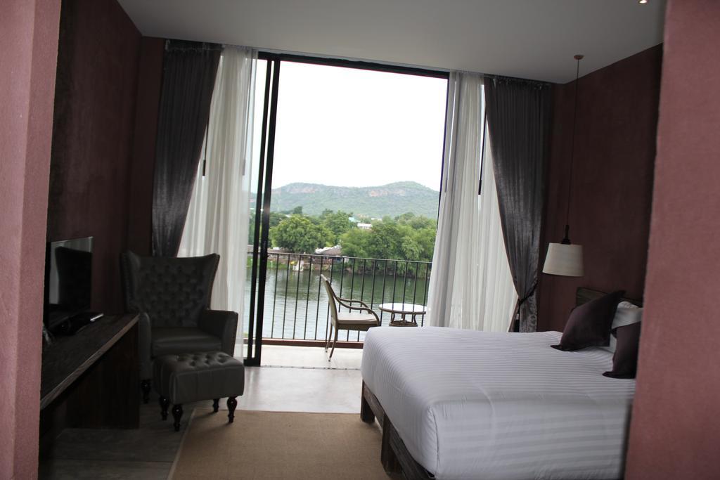 The Glory River Kwai Kanchanaburi