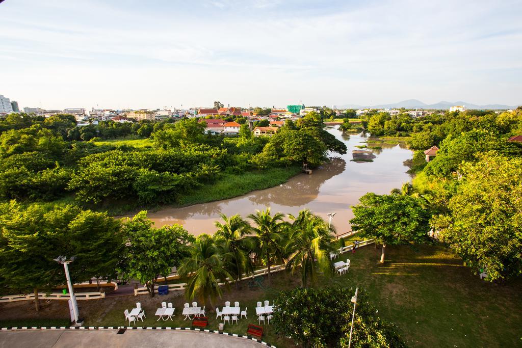 Madina Hotel Rayong